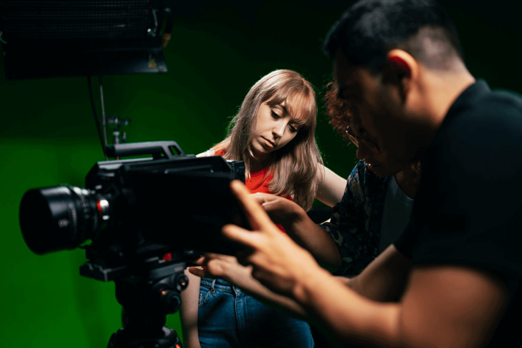 Choosing the Right Art Degrees for Videographers: Unlocking Artistic Frontiers